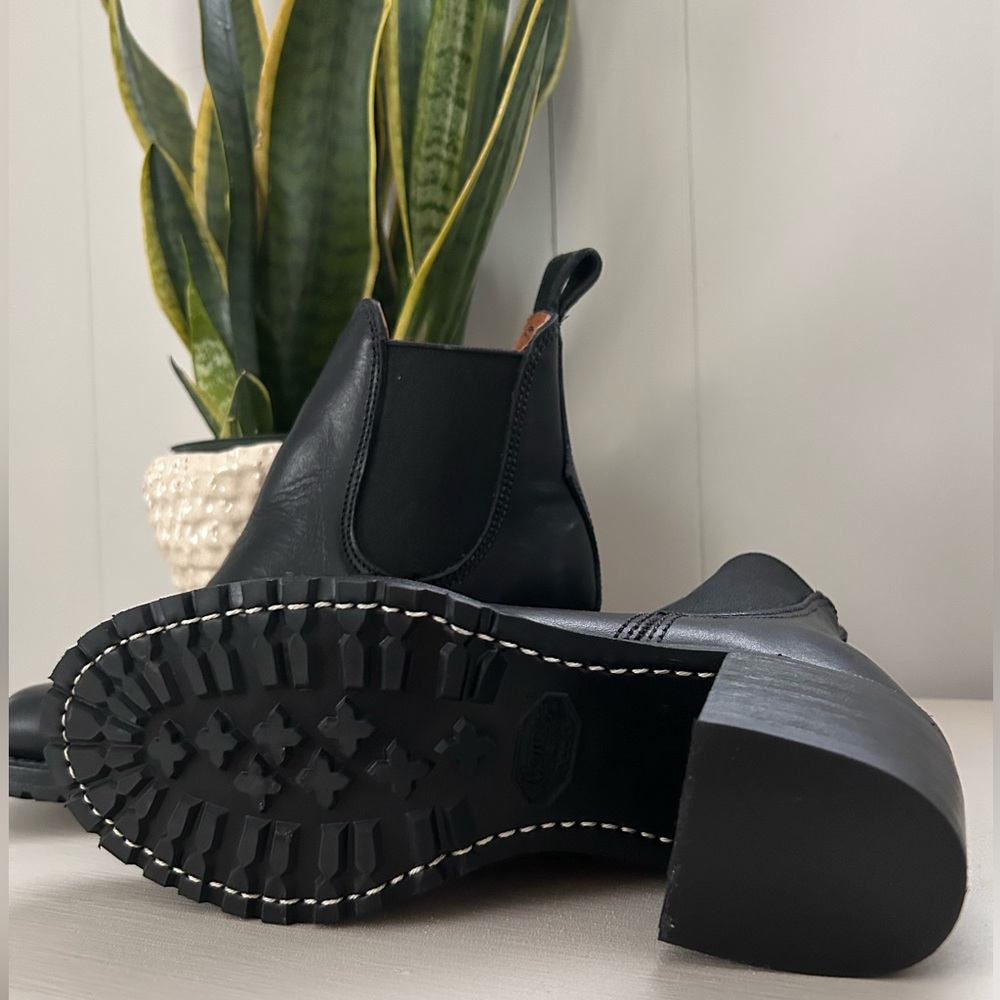 Frye Black Leather Chelsea Booties with Pull Tabs - Picture 3 of 5